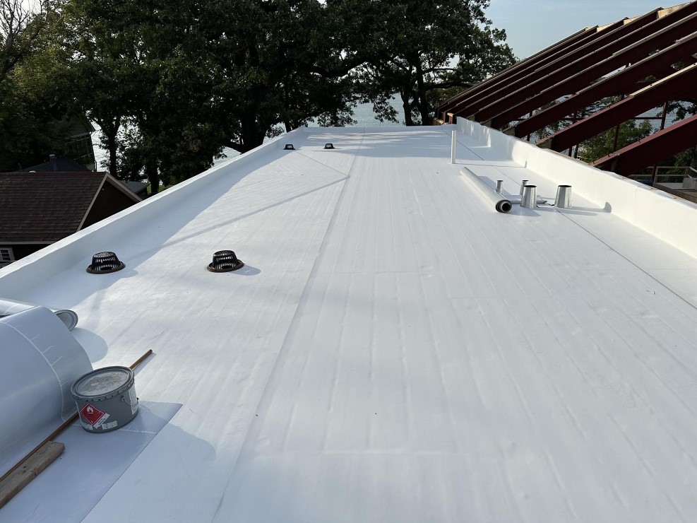 Milwaukee TPO roofing contractors